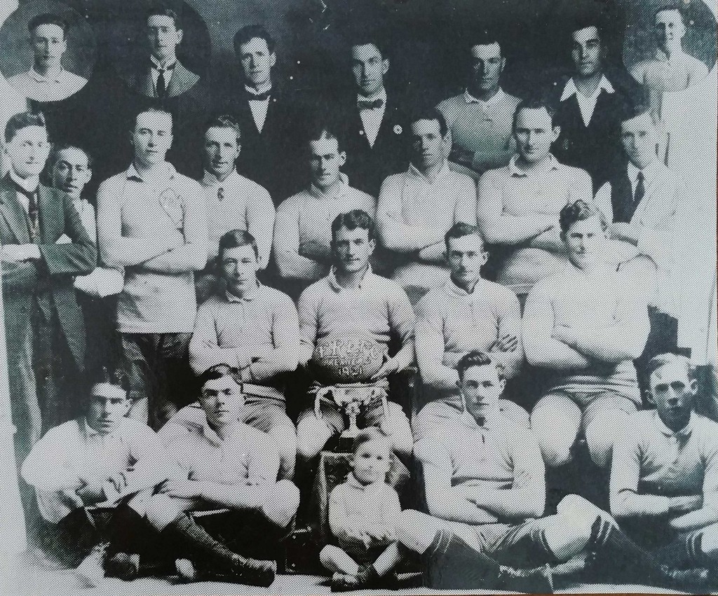 Ted Maher (second from right in second back row) in a Tumut team of 1921