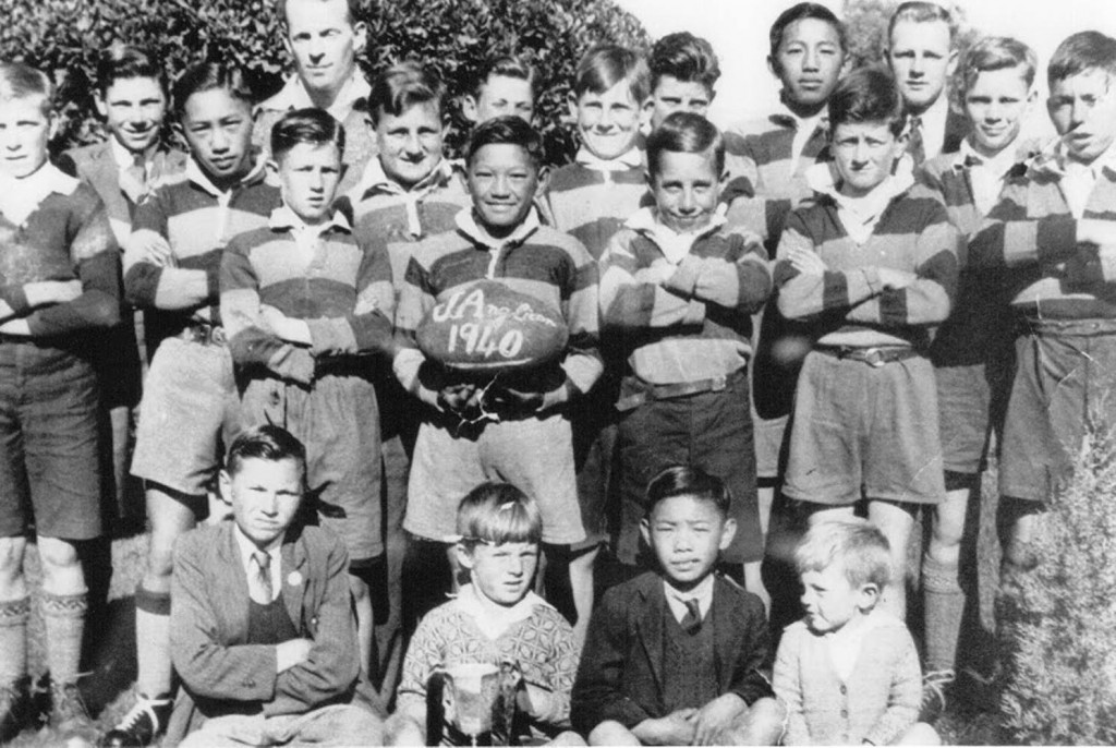 A junior Anglican team from Tumut in 1940 with four Doon brothers.